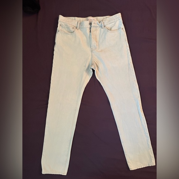 Men’s Calvin Klein jeans 33x32 very light blue wash - Picture 2 of 4